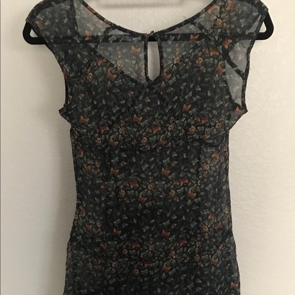 Sheer summer dress - Picture 2 of 5